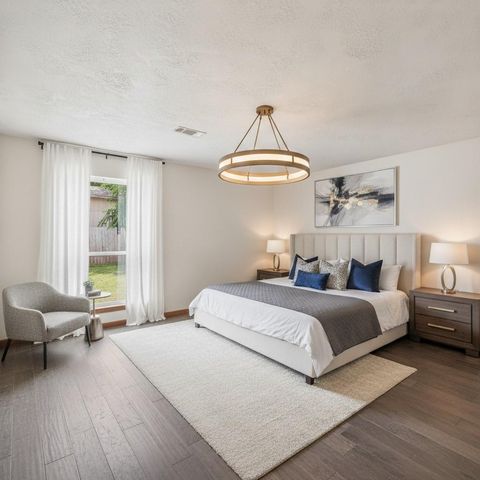 2275 Woodland Springs Street, Houston, TX 77077