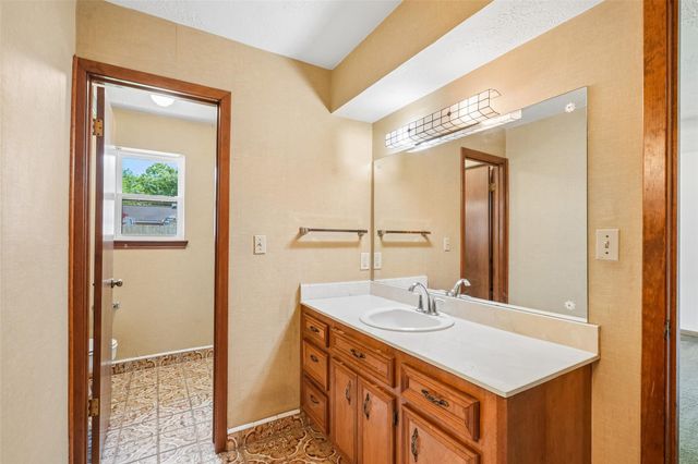 2275 Woodland Springs Street, Houston, TX 77077