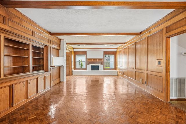 2275 Woodland Springs Street, Houston, TX 77077