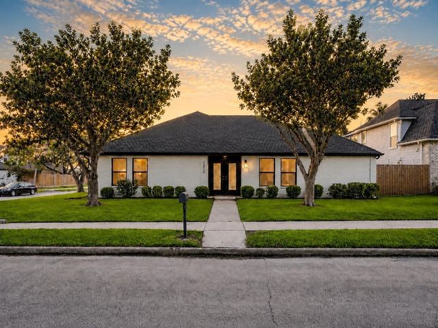 2275 Woodland Springs Street, Houston, TX 77077