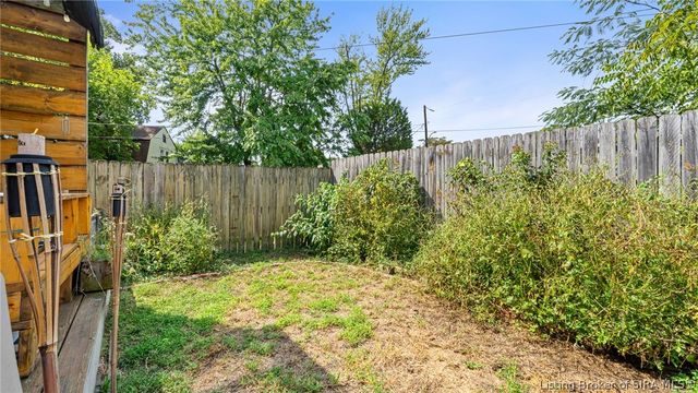 2103 E Elm Street, New Albany, IN 47150