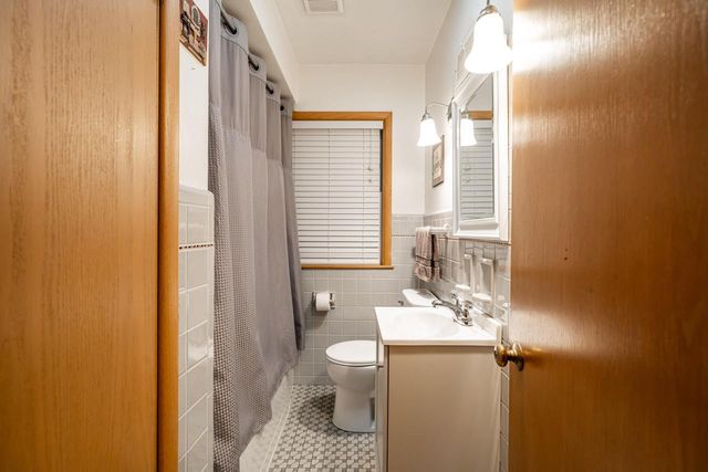 2777 68th STREET, Milwaukee, WI 53219
