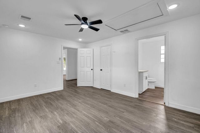 1332 Montgomery Street, La Marque, TX 77568