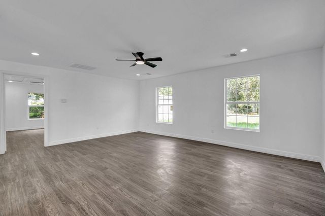 1332 Montgomery Street, La Marque, TX 77568