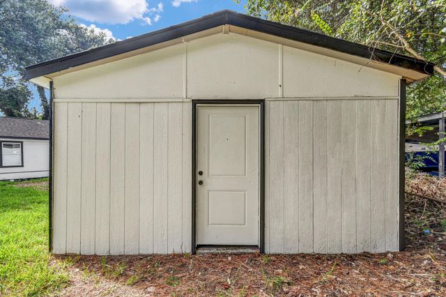1332 Montgomery Street, La Marque, TX 77568