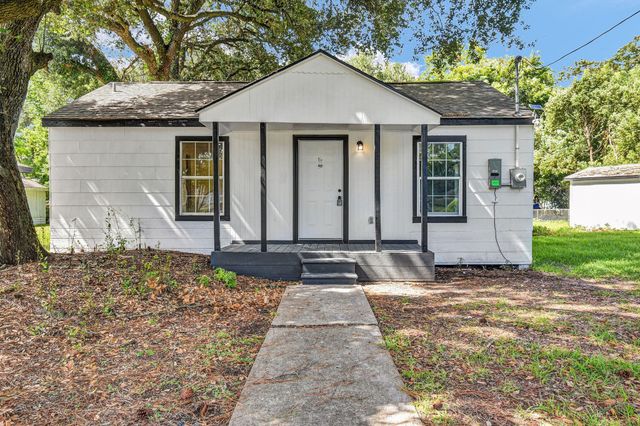 1332 Montgomery Street, La Marque, TX 77568