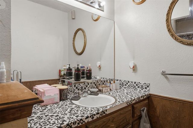 2240 Donna Drive 2238 and 2240, Norman, OK 73071