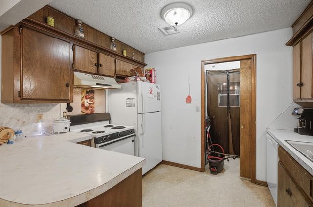2240 Donna Drive 2238 and 2240, Norman, OK 73071