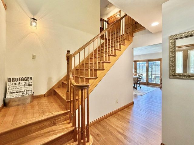 605 Cambridge Drive, Janesville, WI 53548