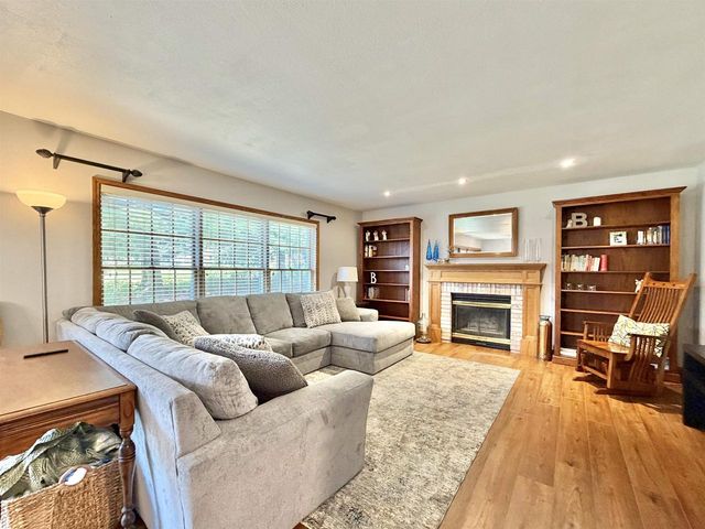 605 Cambridge Drive, Janesville, WI 53548