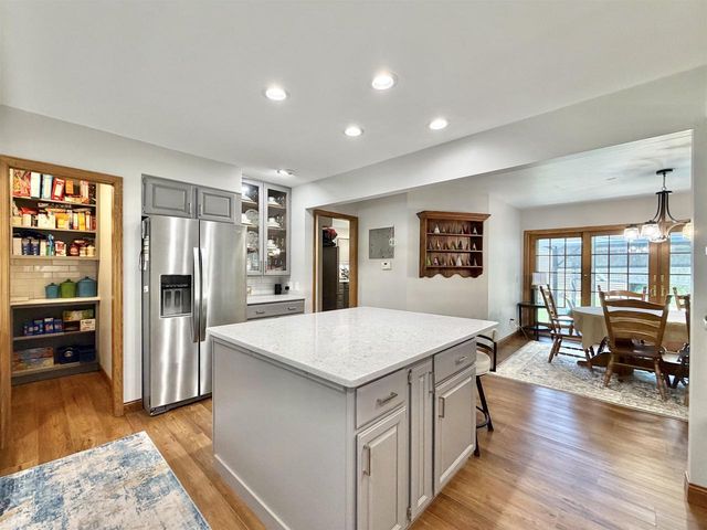 605 Cambridge Drive, Janesville, WI 53548
