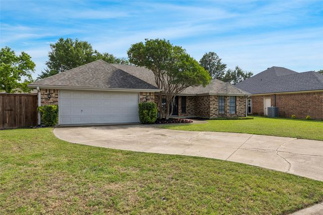 7320 Wesley Court, North Richland Hills, TX 76180