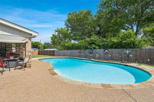 7320 Wesley Court, North Richland Hills, TX 76180