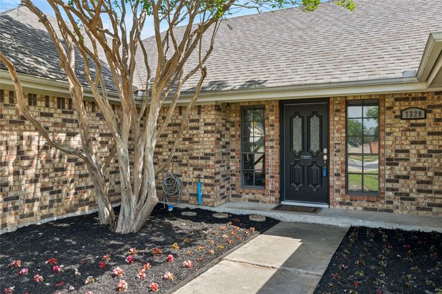 7320 Wesley Court, North Richland Hills, TX 76180