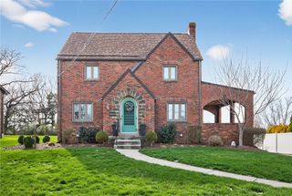 5348 Madison Ave, Bethel Park, PA 15102