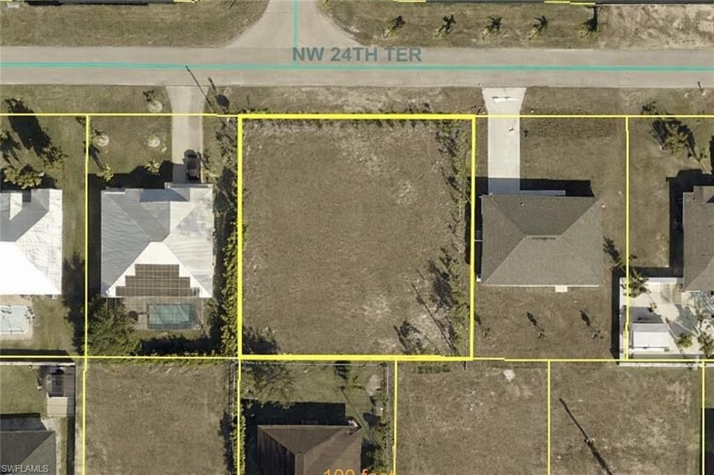 Image 1 of property listing at 1514 24th TER, Cape Coral, FL 33993