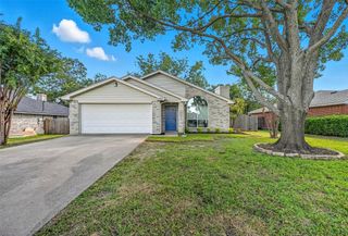 2507 Silvermeadow Lane, Corinth, TX 76210