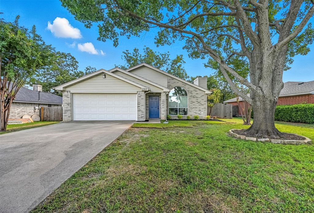 2507 Silvermeadow Lane, Corinth, TX 76210