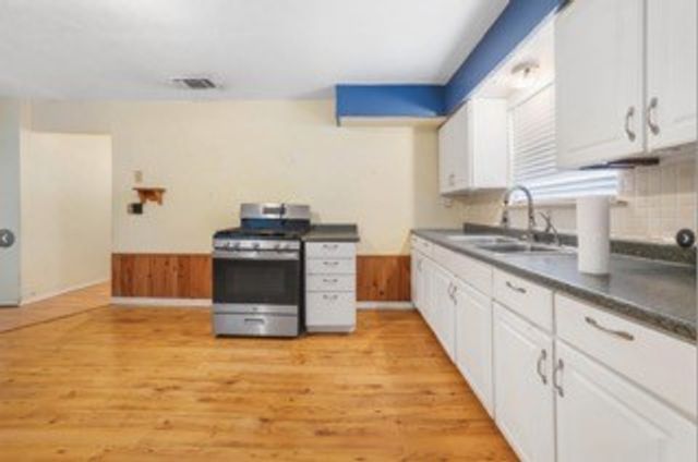 2221 Varsity Drive, Grand Prairie, TX 75051