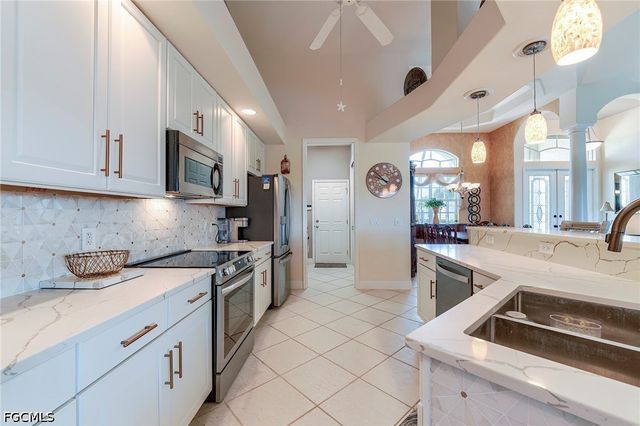8555 Southwind Bay CIR, Fort Myers, FL 33908
