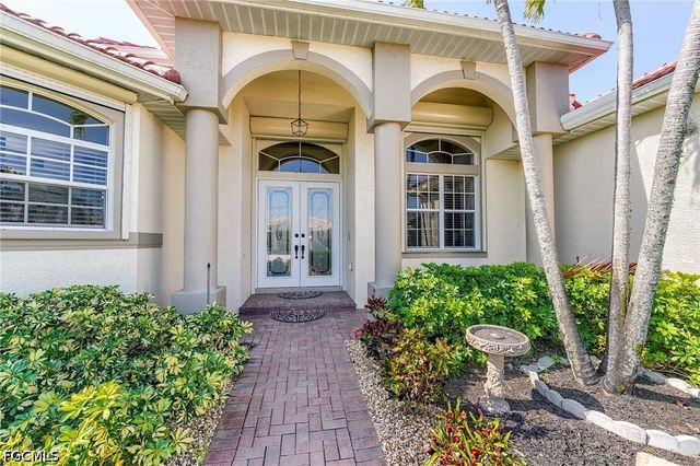 8555 Southwind Bay CIR, Fort Myers, FL 33908