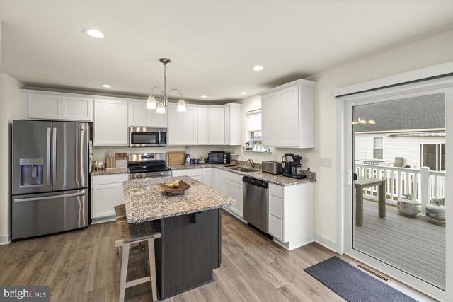 8 NIGHTHAWK CT, Gettysburg, PA 17325