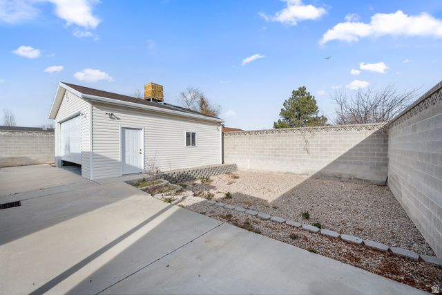 4416 W 5855 S, Taylorsville, UT 84118