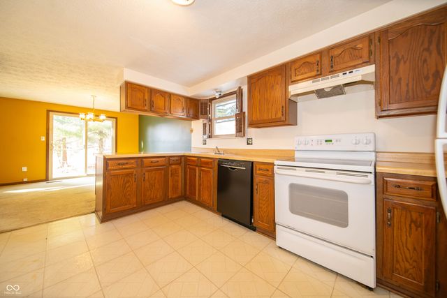 8108 N Payne Road, Indianapolis, IN 46268