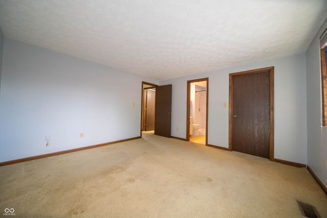 8108 N Payne Road, Indianapolis, IN 46268