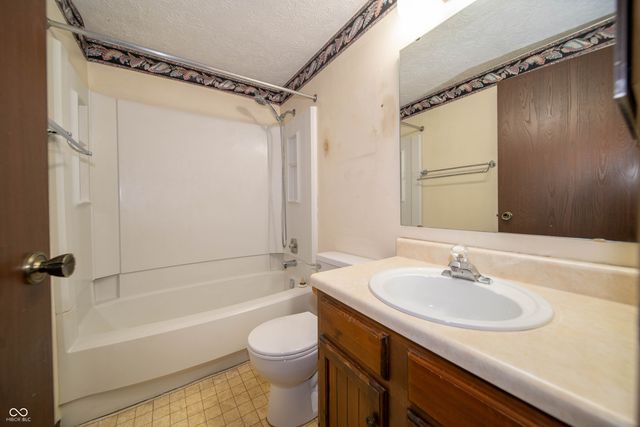 8108 N Payne Road, Indianapolis, IN 46268