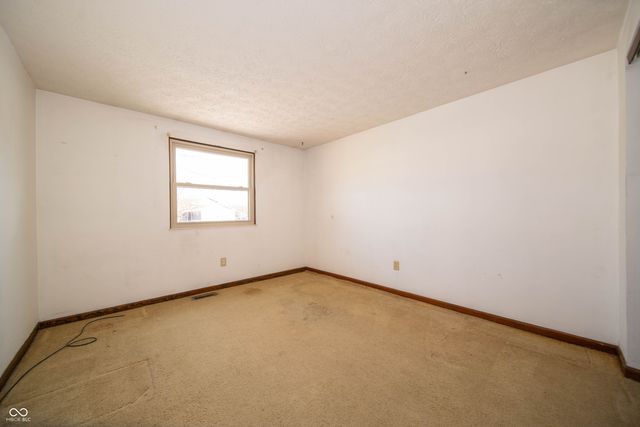 8108 N Payne Road, Indianapolis, IN 46268