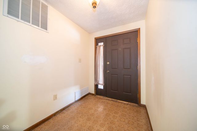 8108 N Payne Road, Indianapolis, IN 46268