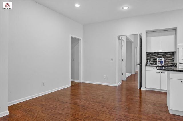 1431 Provincial Drive, Troy, MI 48084