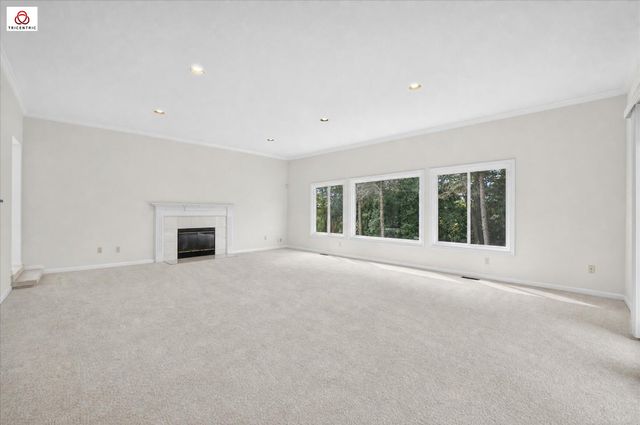 1431 Provincial Drive, Troy, MI 48084