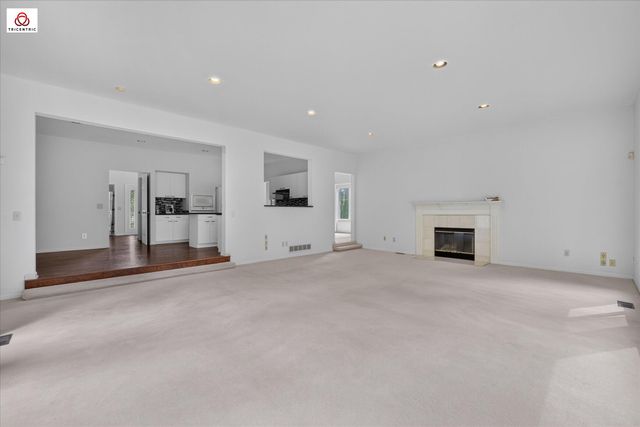 1431 Provincial Drive, Troy, MI 48084
