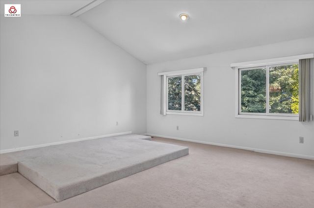 1431 Provincial Drive, Troy, MI 48084