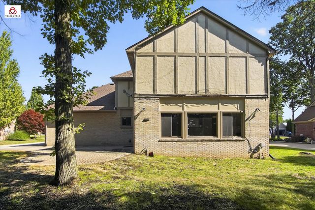 1431 Provincial Drive, Troy, MI 48084