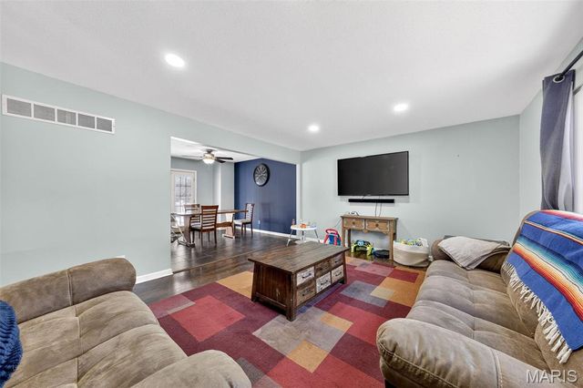 804 Meyer Road, Wentzville, MO 63385