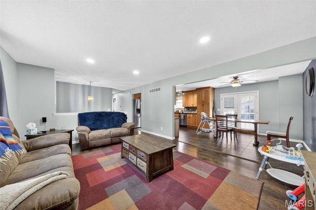 804 Meyer Road, Wentzville, MO 63385