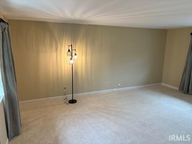 1706 N DENVER Drive, Marion, IN 46952