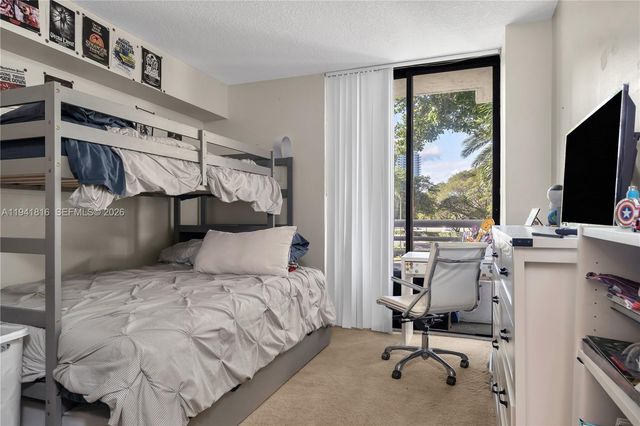 3300 NE 192nd Street 202, Aventura, FL 33180