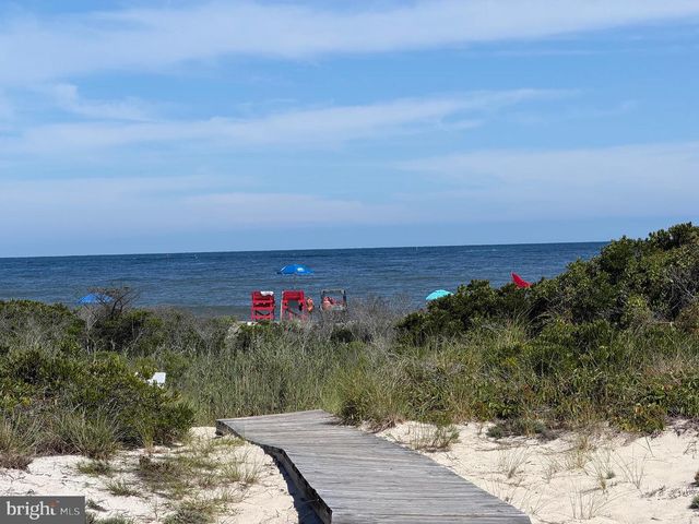 9 EAST 10TH STREET, Barnegat Light, NJ 08006