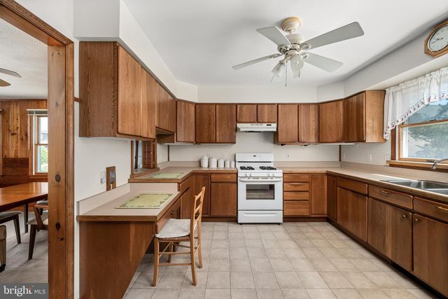 9 EAST 10TH STREET, Barnegat Light, NJ 08006