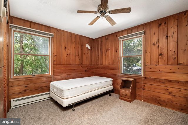 9 EAST 10TH STREET, Barnegat Light, NJ 08006