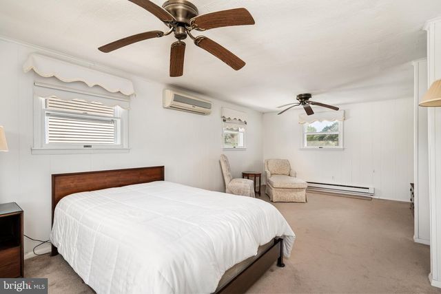 9 EAST 10TH STREET, Barnegat Light, NJ 08006
