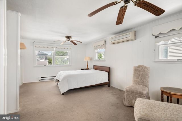 9 EAST 10TH STREET, Barnegat Light, NJ 08006