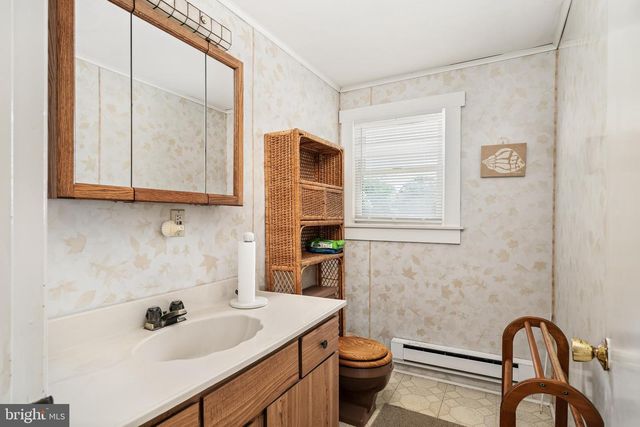 9 EAST 10TH STREET, Barnegat Light, NJ 08006