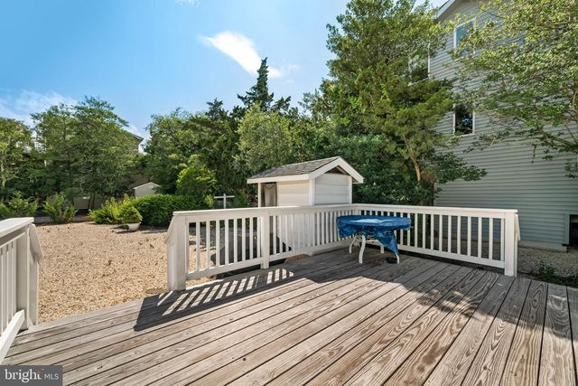 9 EAST 10TH STREET, Barnegat Light, NJ 08006