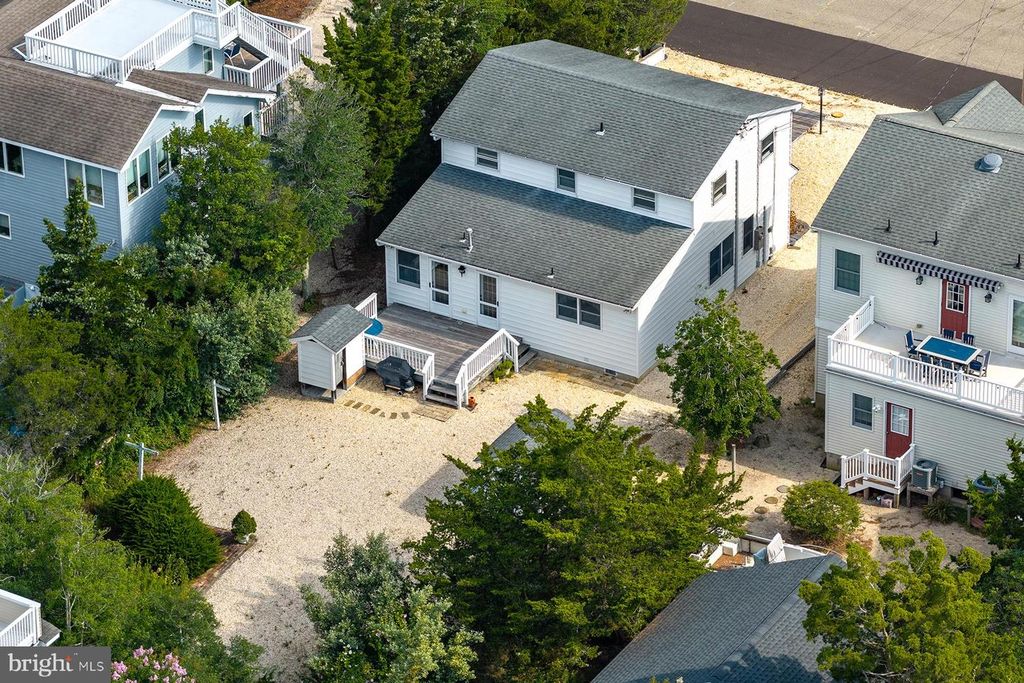 9 EAST 10TH STREET, Barnegat Light, NJ 08006