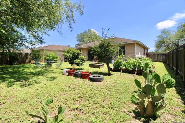 8335 Sweet Maiden st, San Antonio, TX 78242